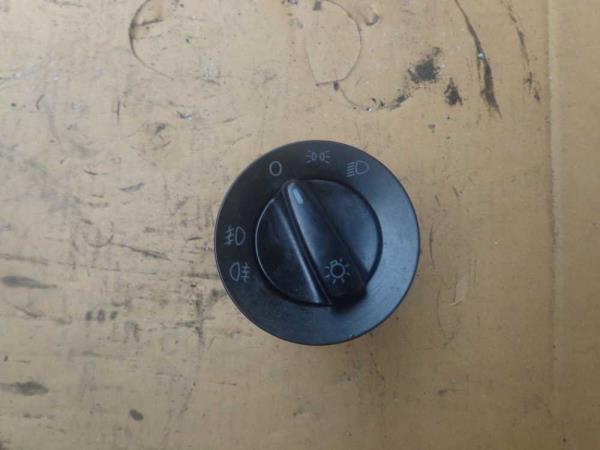 INTERRUPTEUR DE PHARE VAG - Vue 1